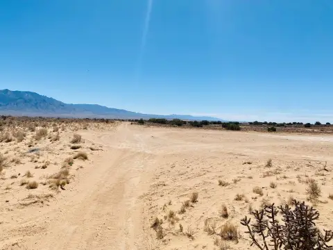 Rio Rancho Investment Lot