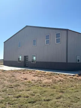 Dumas Commercial Property with Barndominium