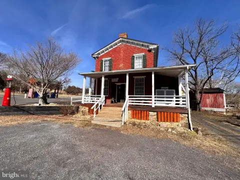 Historic Store Ready for Lease