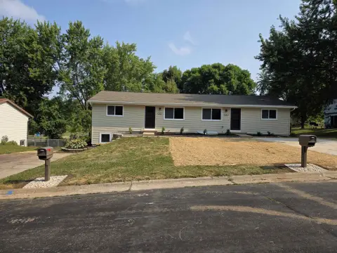 Duplex Backing to Woodland Estates Park