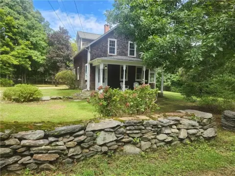 Duplex Property With Detached Barn