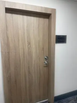 Office Space in Hollywood, FL