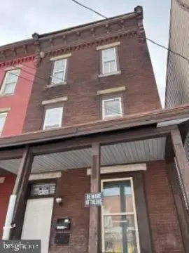 Harrisburg Duplex: Investment Opportunity