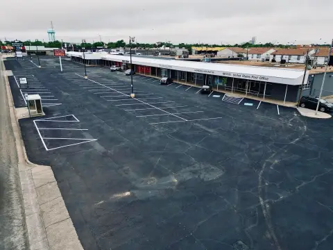 Retail Shopping Center for Lease