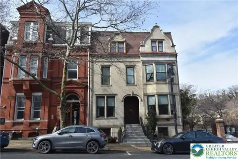 Historic Duplex with Balcony
