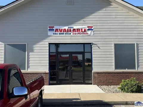 Retail/Service Space in Terre Haute