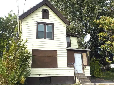 Three-Unit Residential Triplex