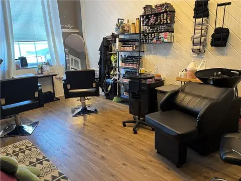 Westerly Commercial Unit For Sale