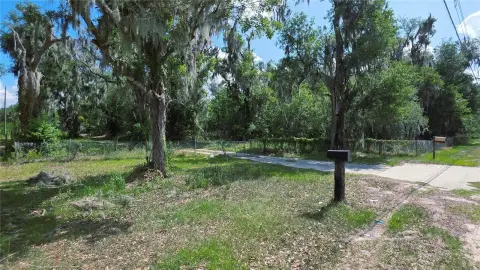 2.52 Acres in Mulberry, Florida