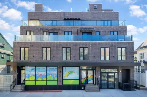 Bensonhurst Commercial Condo with Business