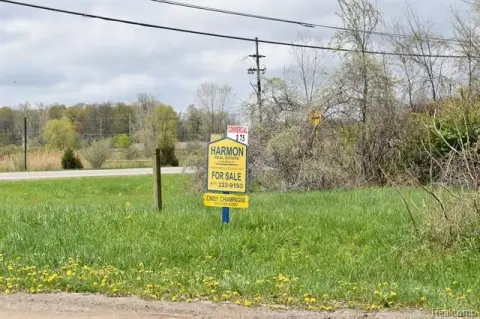 Corner Lot Neighborhood Service Commercial Land