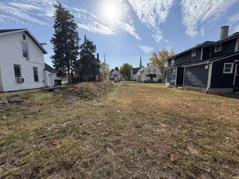 Commercial Lot Near Downtown