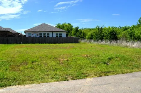 Residential Lot in Mabank, TX