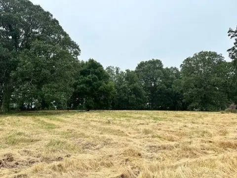 Tupelo Estate Size Lot