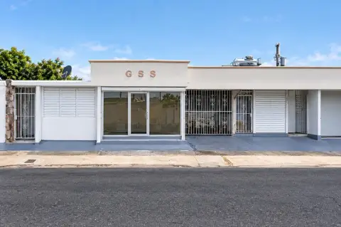 Mixed-Use Property with 6 Apartments
