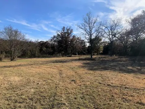 Heavily Wooded Acreage in Eustace