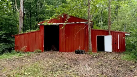 Wooded Hunting Land with Pole Barn