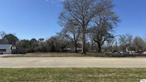 Three-Lot Commercial Land Parcel