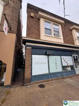 Unique Commercial Space Near Downtown