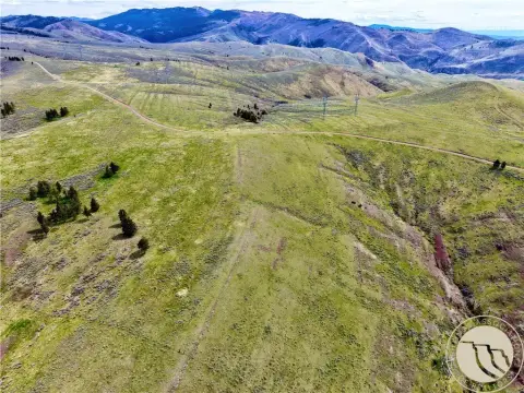 Scenic Hunting Land with Legal Access
