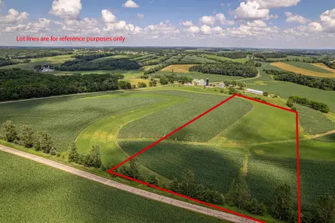 9.72 Acres Building Opportunity