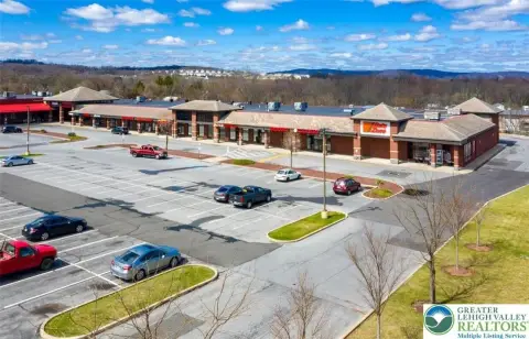 Fairmont Village Retail Space Available