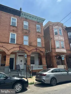 Renovation Triplex for Sale