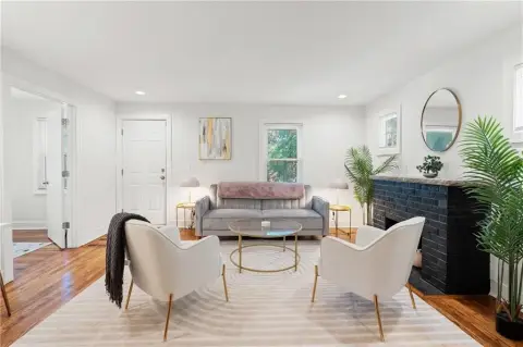 Renovated Duplex in Hyde Park