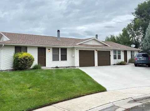 Updated Duplex with Fenced Yards