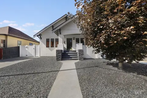 Remodeled Downtown Duplex
