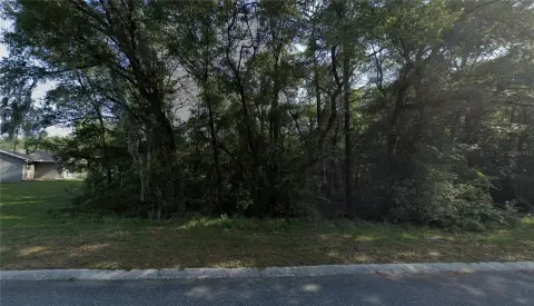 Residential Land in Inverness, FL