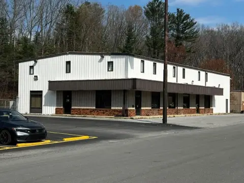 Industrial Building with Large Offices
