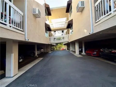 Multifamily Apartment Building