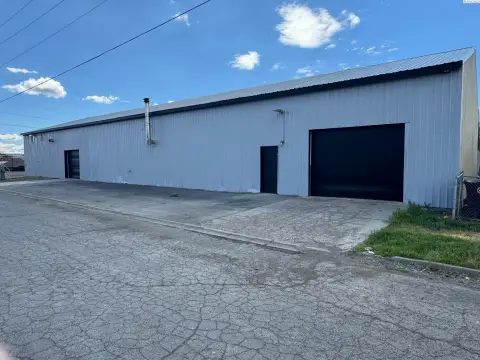 Equipped Auto Body Shop