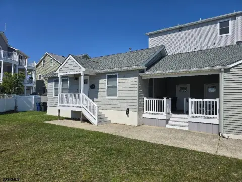 2-Bedroom Condo Near Seawall