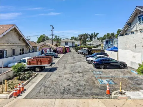Santa Ana Commercial Property Opportunity