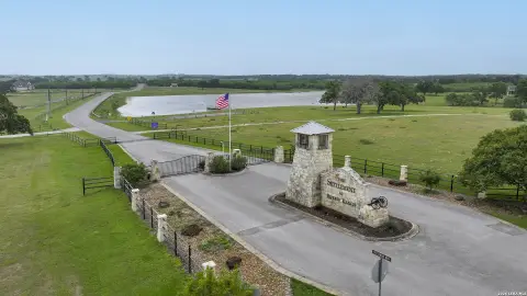 Luling Land in Gated Community