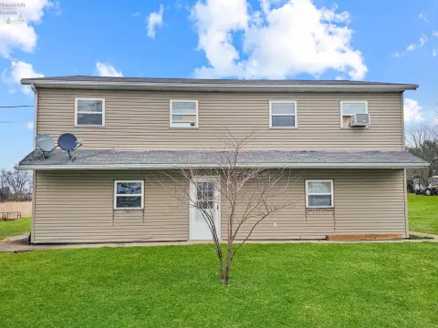 Bellevue Duplex on Acreage