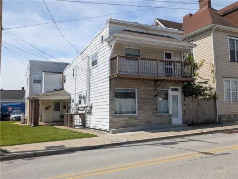 Fourplex with Office Space