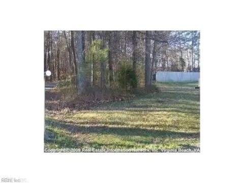 Residential Building Lot in Hampton
