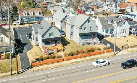 Maplewood Office Building with Loft