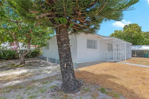Two-Unit Duplex with Fenced Parking