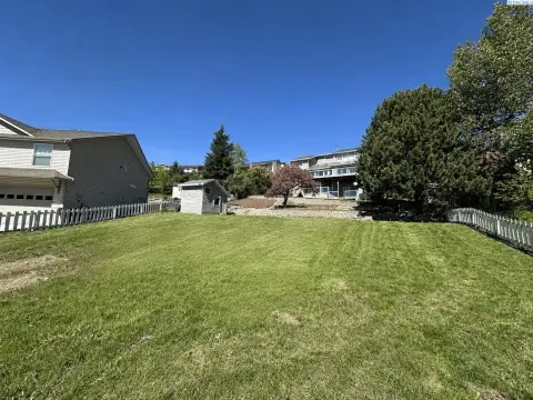 Residential Lot in Quiet Cul-de-Sac