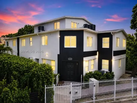 Renovated 10-Unit Apartment Building
