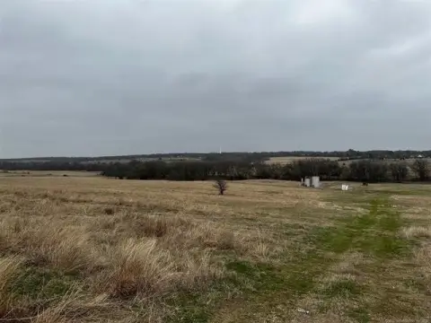 Single-Family Build Site with Utilities