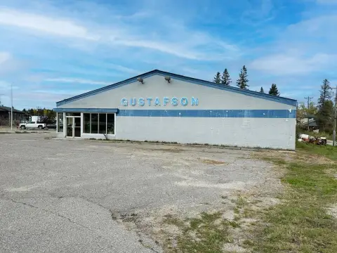 Automotive Building with Garage