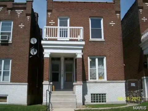 Remodeled Duplex with Detached Garage