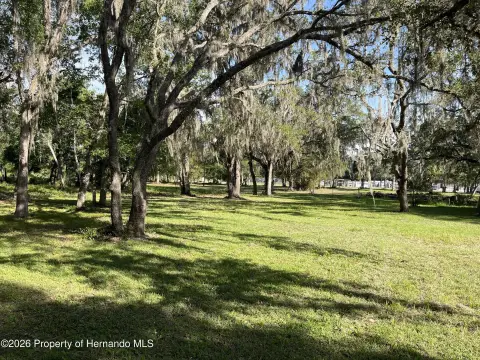 Commercial Land with Major Road Frontage
