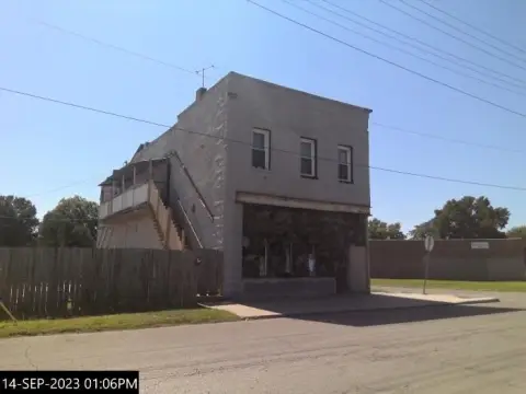 Mixed-Use Building: Investor Opportunity