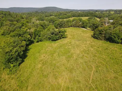 Gently Rolling Pasture Farmland Tract